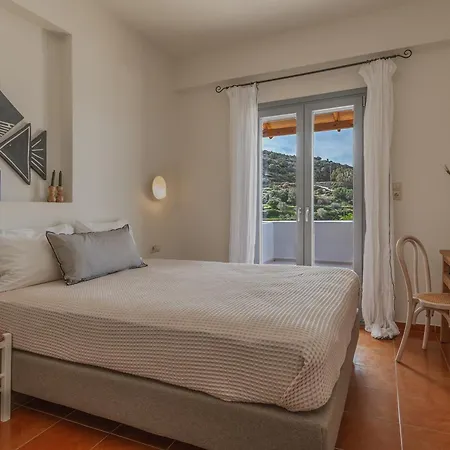 Agia Marina Lägenhet
