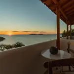 Agia Marina Apartamento *